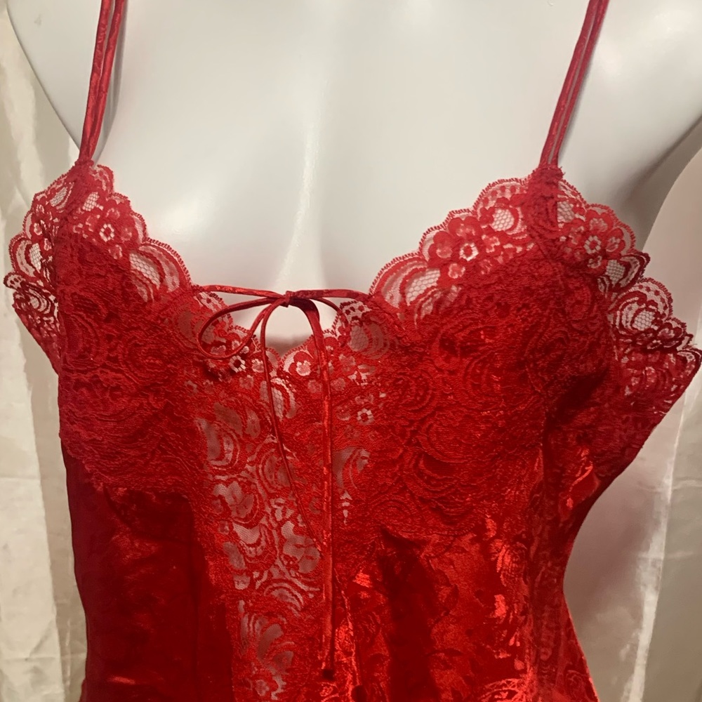 Vintage Victoria Secret lace cami - Picture 5 of 8
